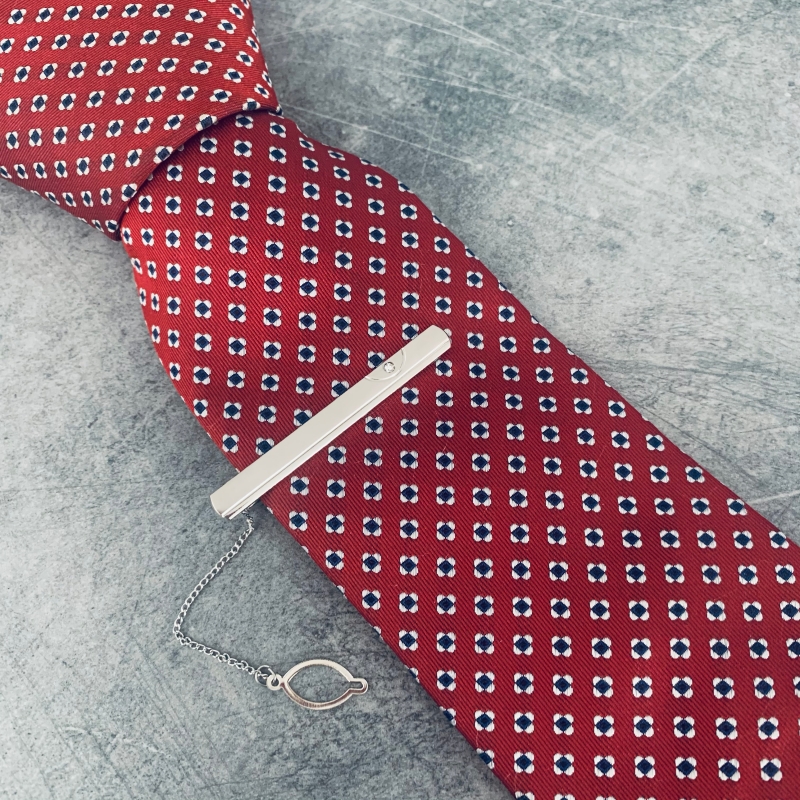 Stříbrná spona na kravatu s krystalem III. 