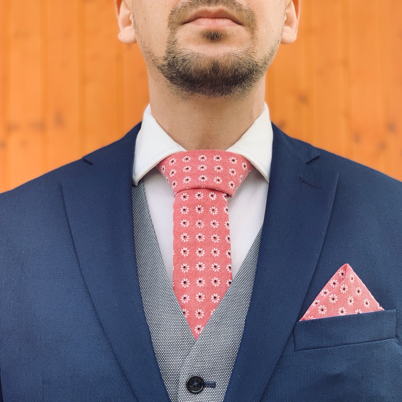 Červený set kravata, motýlek a kapesník Květy