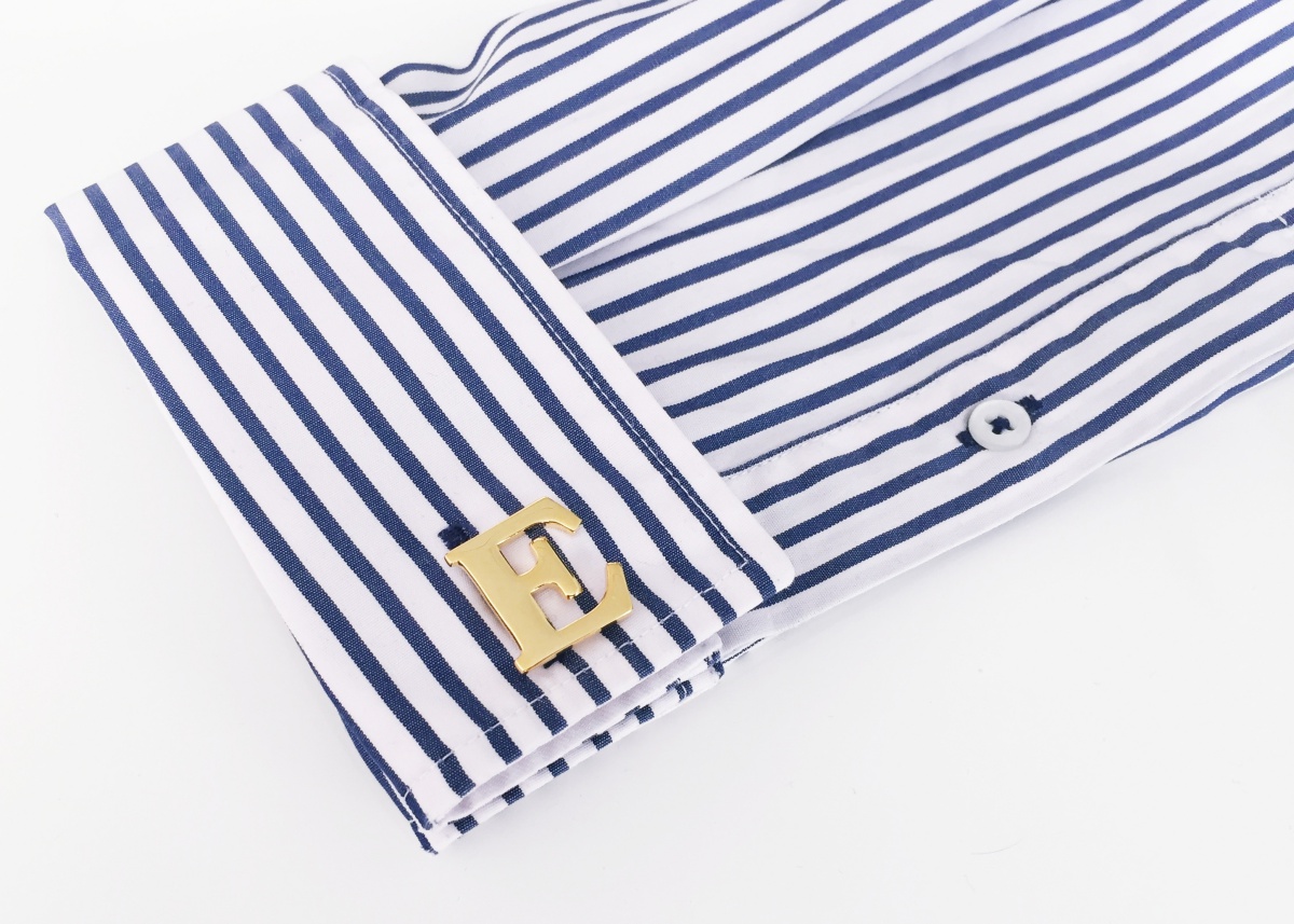 Manžetový knoflíček zlatý Iniciál E