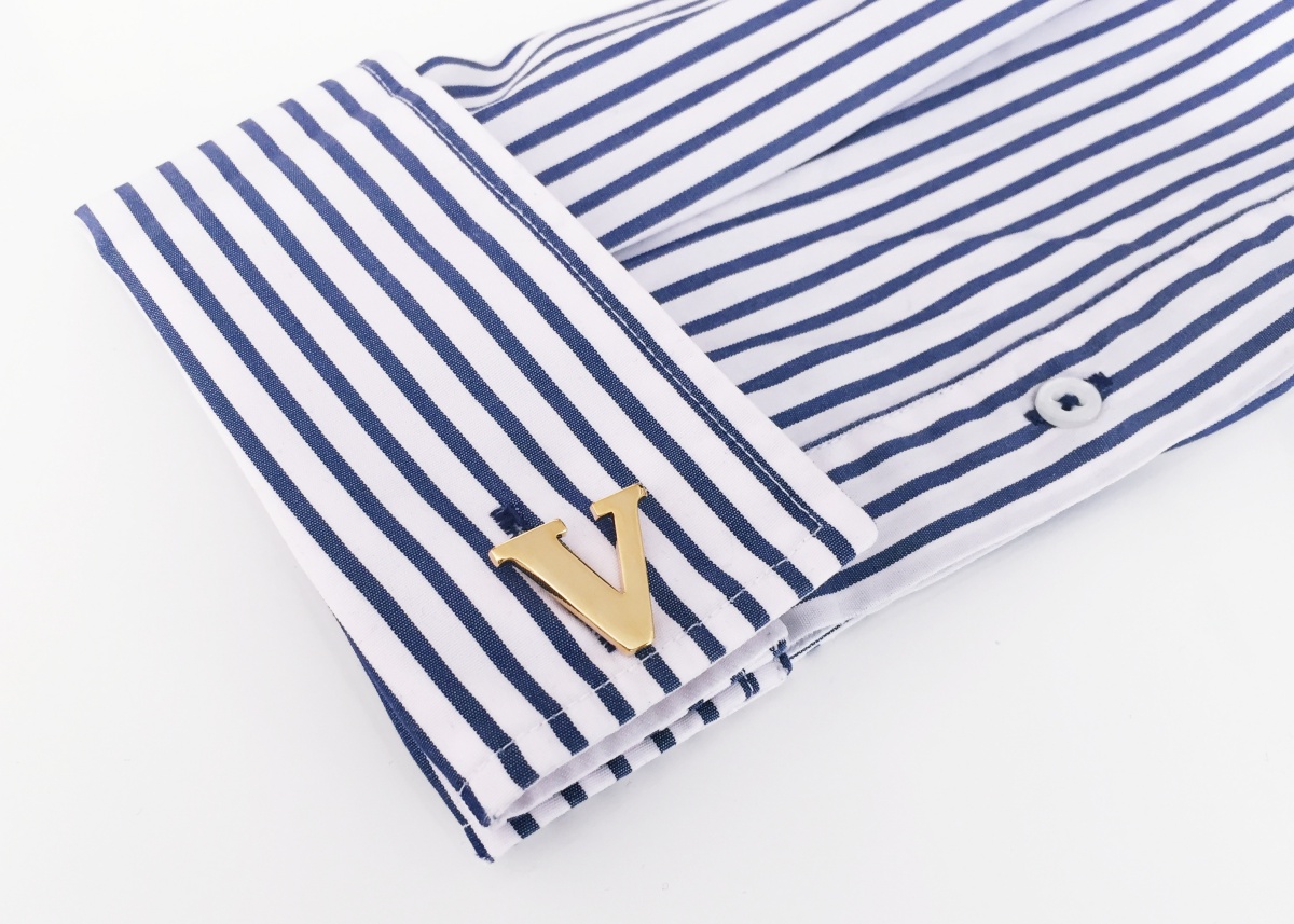 Manžetový knoflíček zlatý Iniciál V