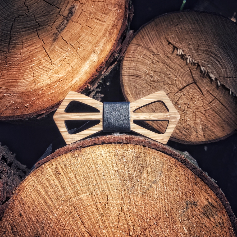 Dřevěný pánský motýlek Vrtule IV. Leather