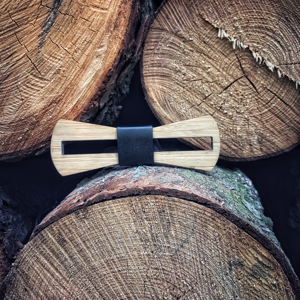 Dřevěný pánský motýlek Slim Průzor Leather