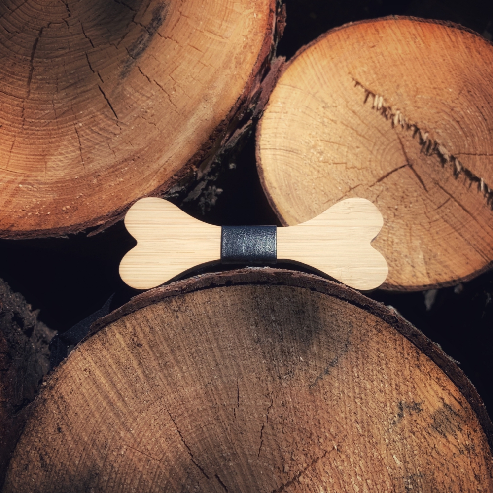 Dřevěný pánský motýlek Kostička 