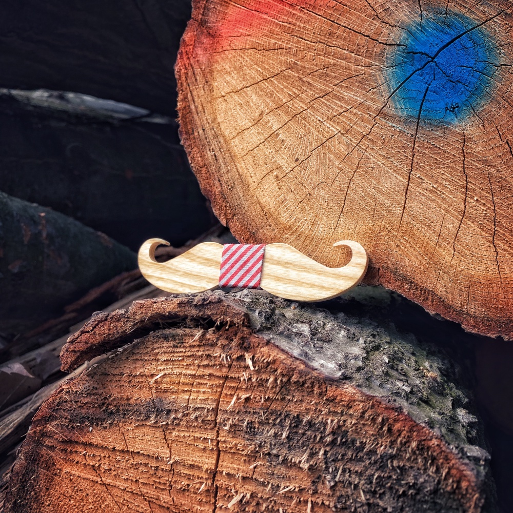 Dřevěný pánský motýlek Knír Pruhovaný