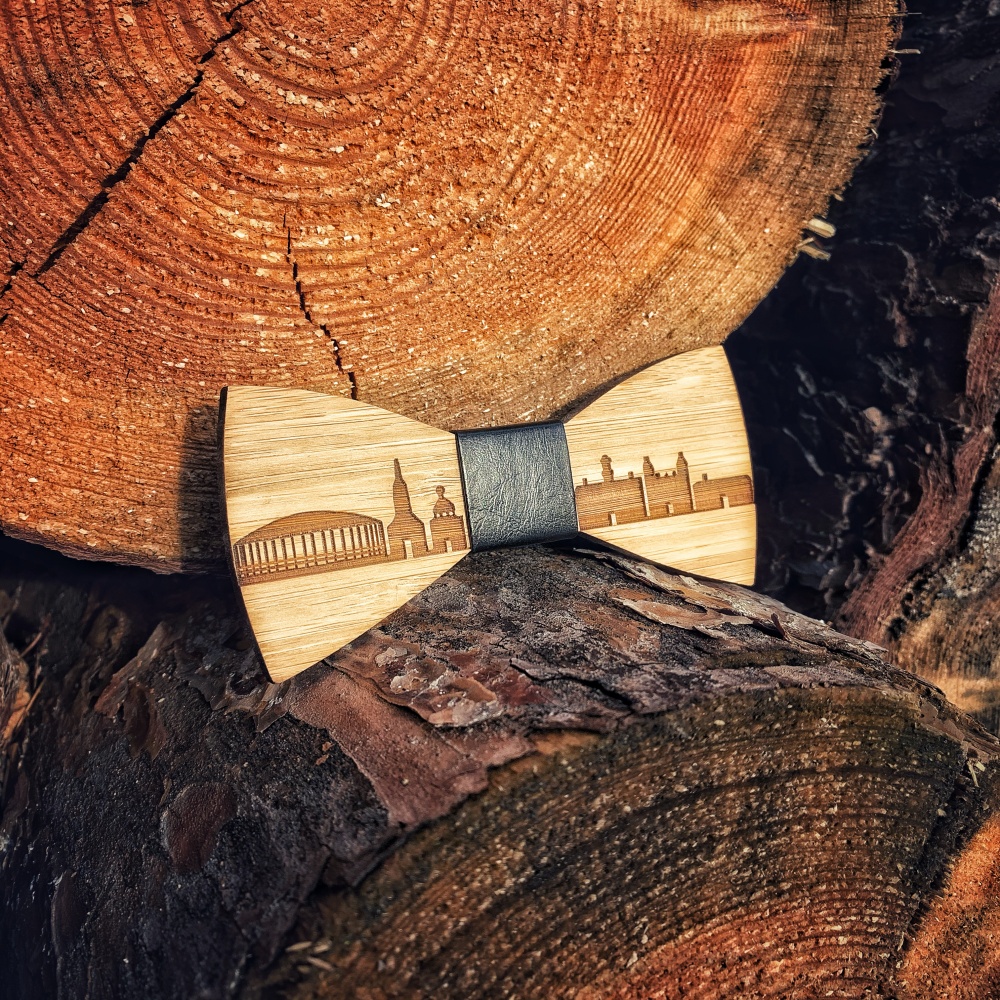 Dřevěný pánský motýlek Klasik Athény