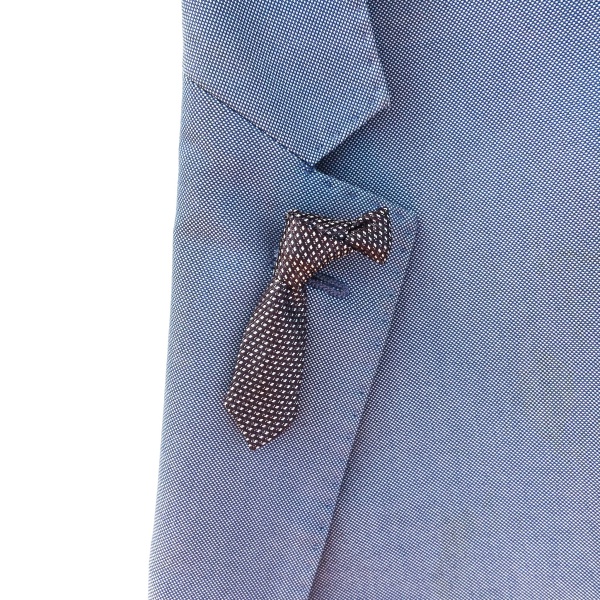 Stříbrná brož Kravata 