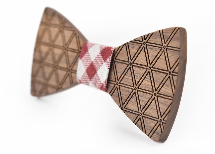 Dřevěný pánský motýlek Triangle Kostky 