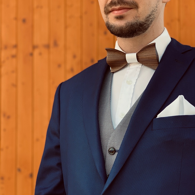 Dřevěný bílý set - motýlek Sharp 3D + manžetové knoflíčky + kapesník