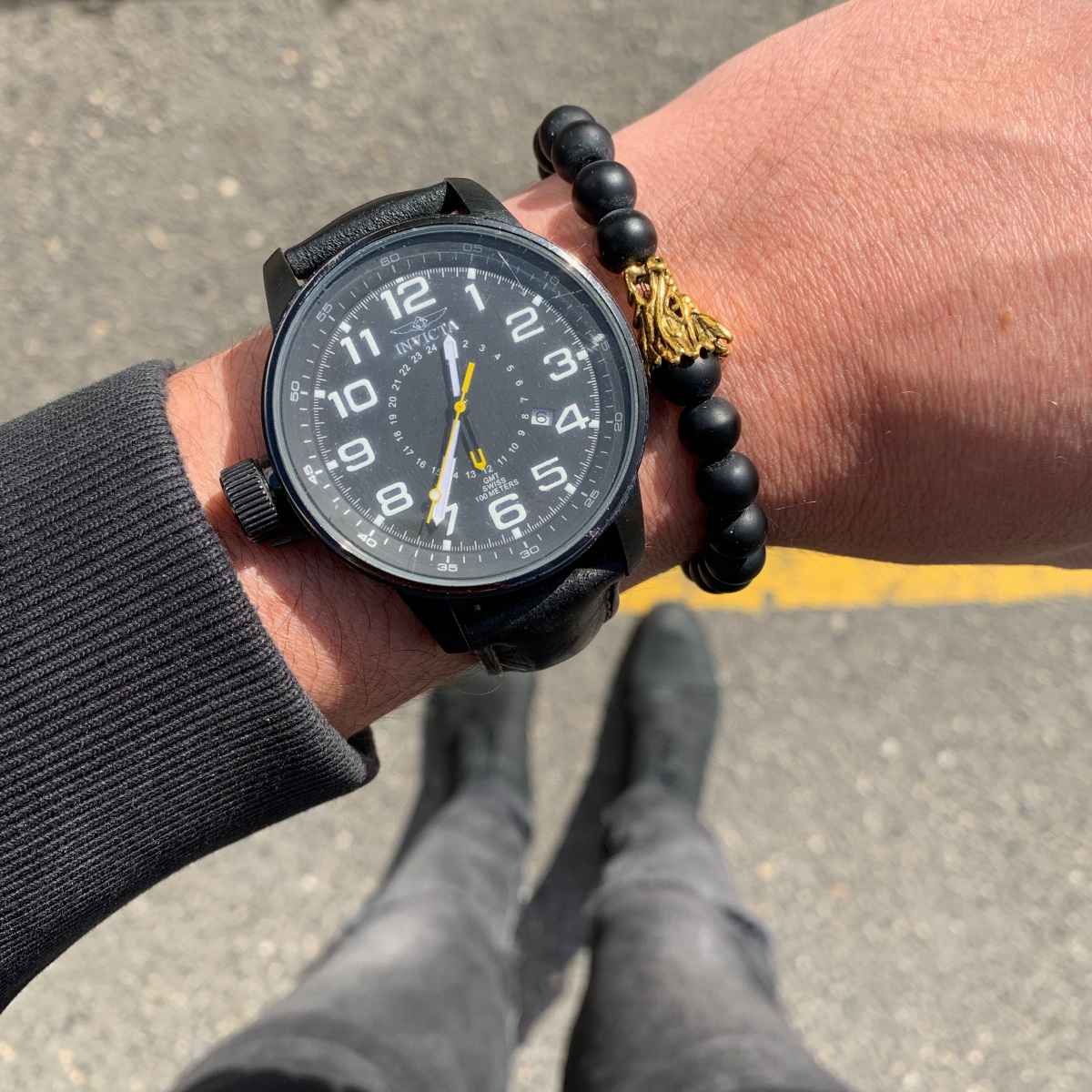 Matně černý náramek zlatý Drak