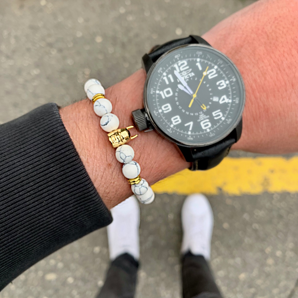 Bílý náramek zlatý Bat