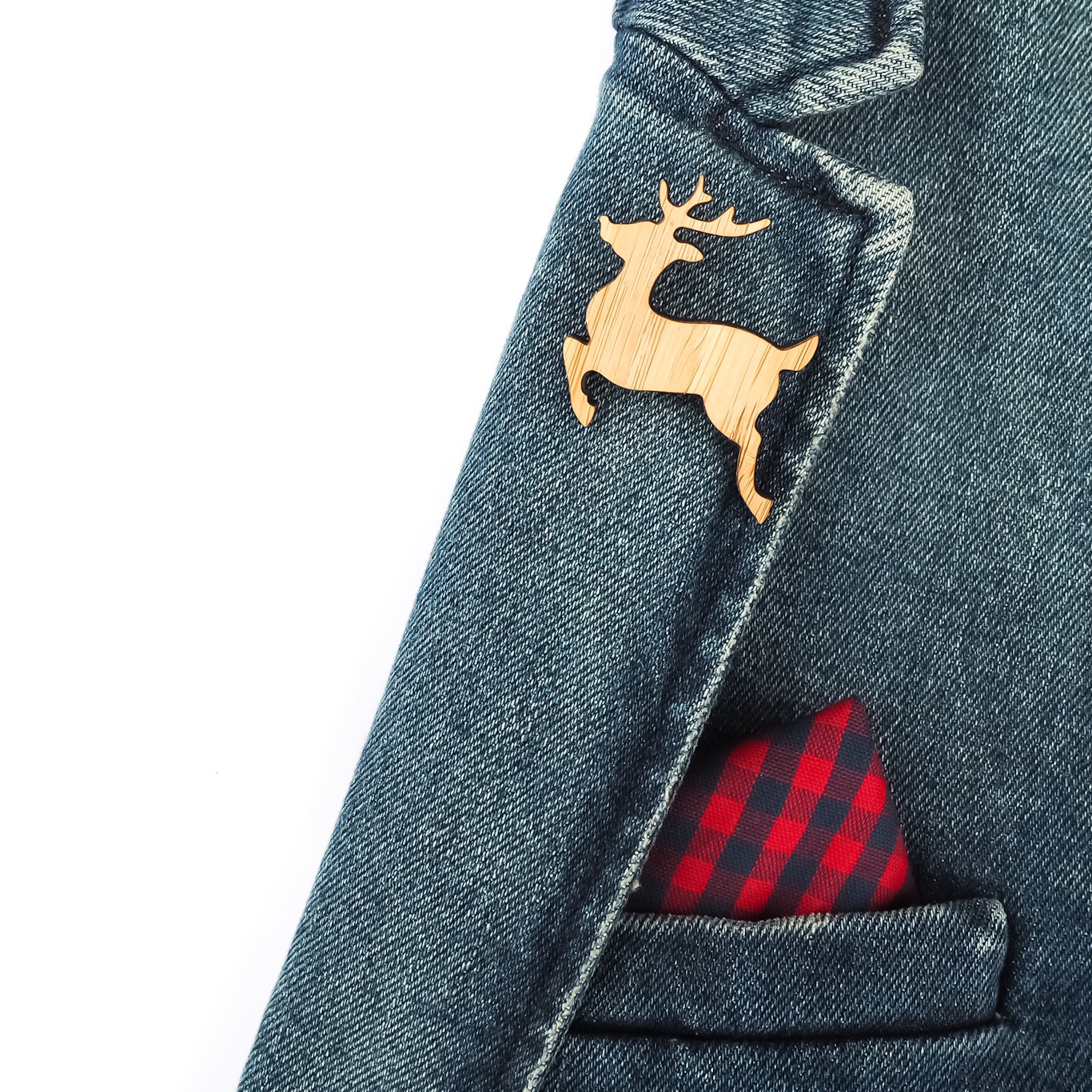 Dřevěná brož Jelen skáče 