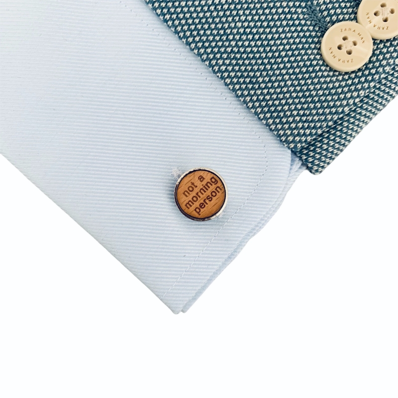 Dřevěné manžetové knoflíčky Not a morning person 