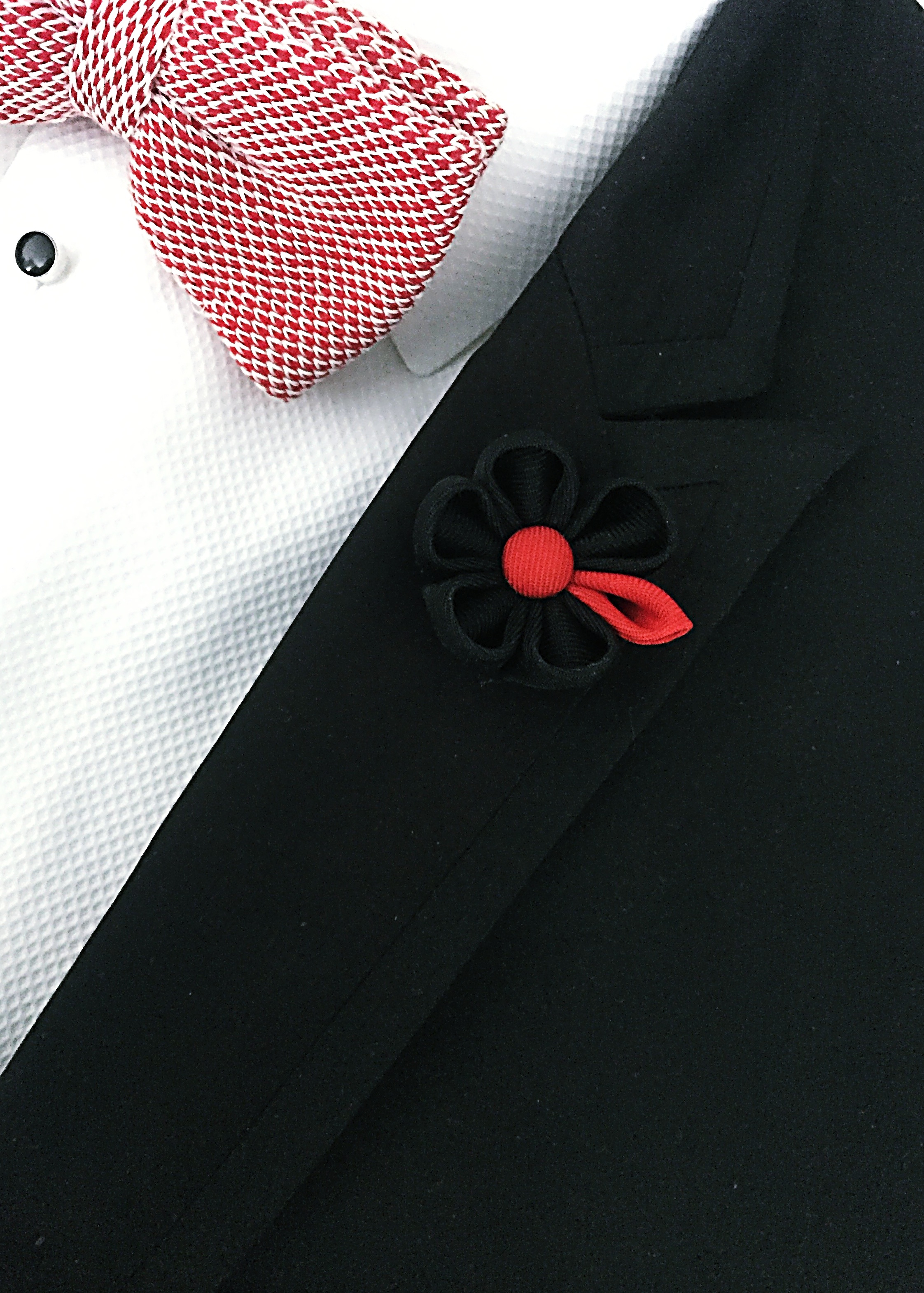 Černo - červená brož Flower Arrow