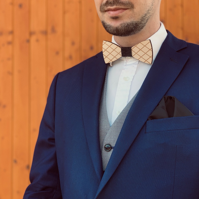 Dřevěný pánský motýlek Mříž denim