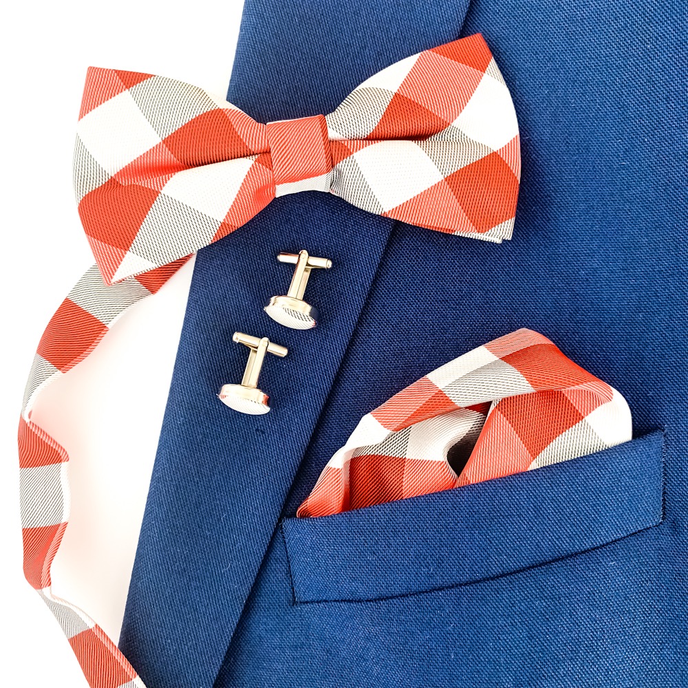 Šedo - červený set - motýlek + kapesník + manžetové knoflíčky Kostky 