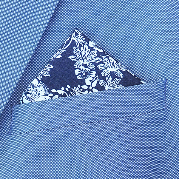 Modrý kapesník do saka Květiny 