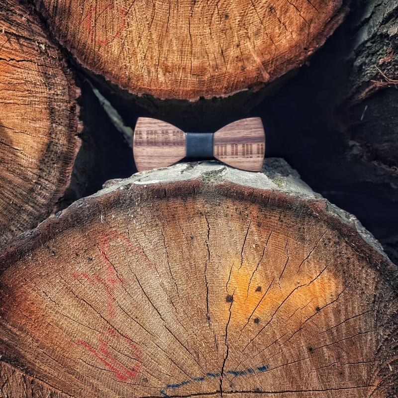 Dřevěný pánský motýlek Piano klávesy Leather 