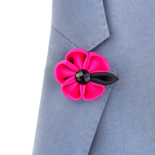 Růžovo - černá brož Arrow Color