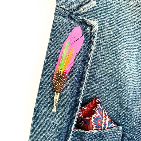 Růžová brož Páv 