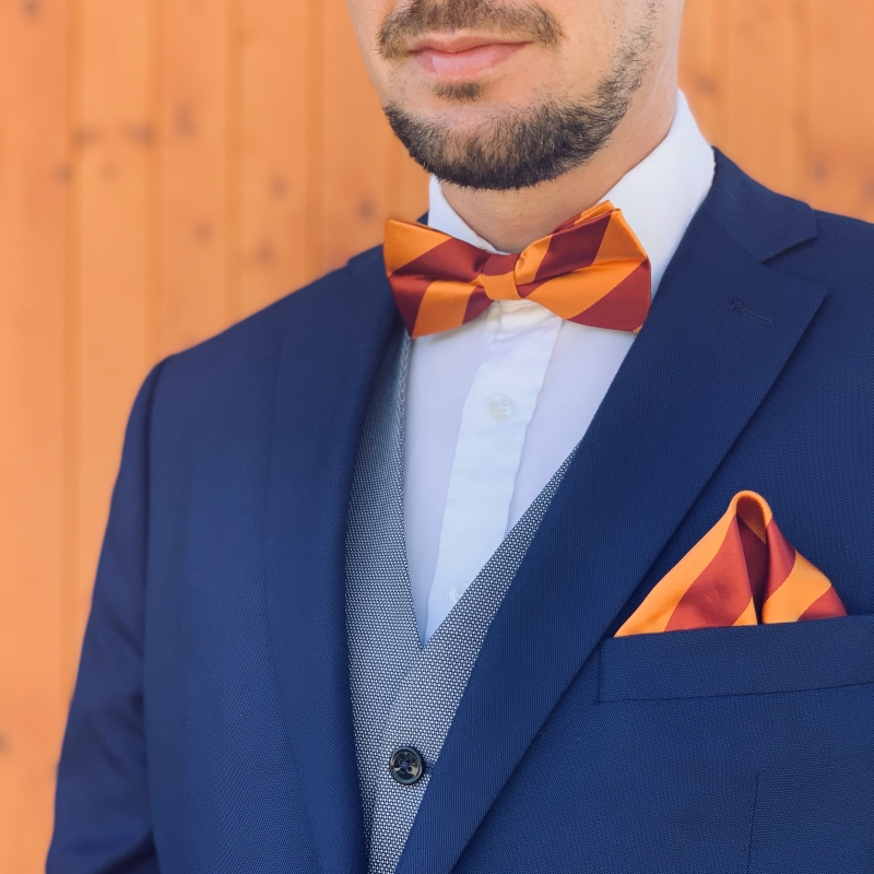 Oranžovo - červený set - motýlek + kapesník + manžetové knoflíčky Pruhy 