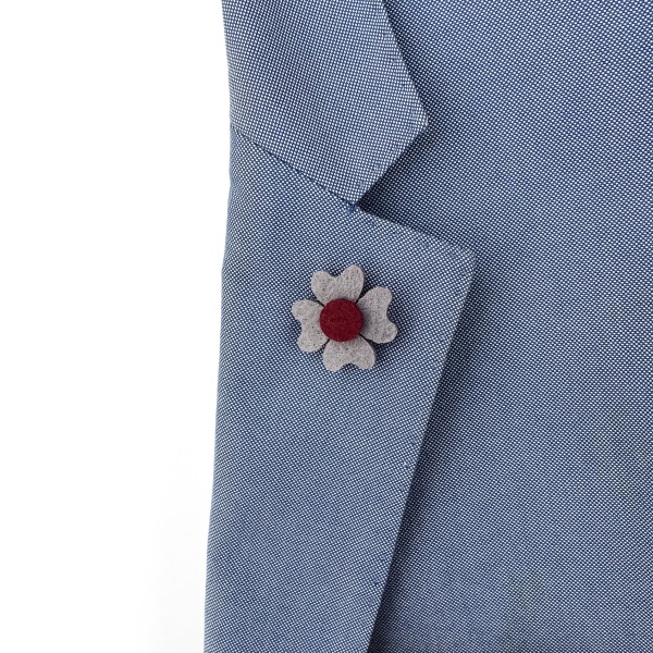 Šedo - rudá brož Čtyřlístek Plsť