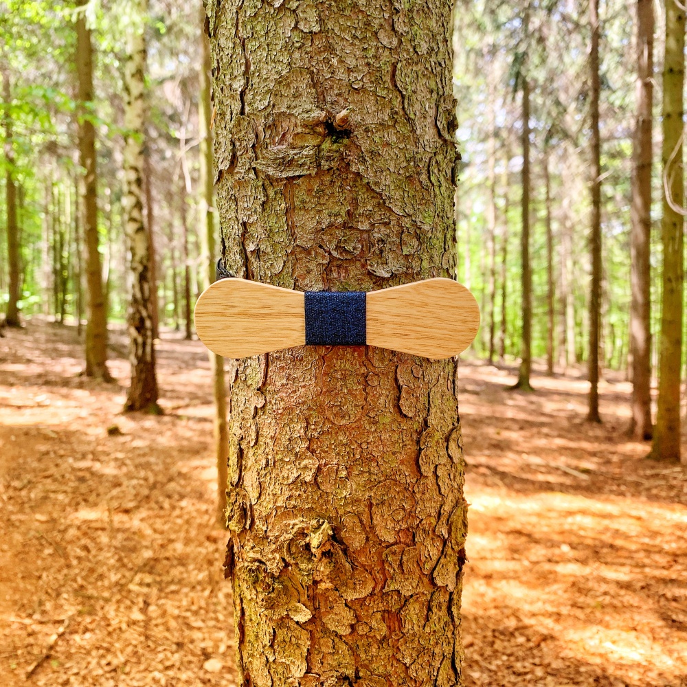 Dřevěný pánský motýlek Mahoosive Lollipop - night 