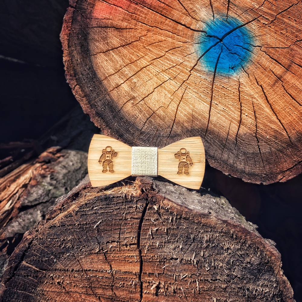 Chlapecký dřevěný motýlek Kosmonaut 