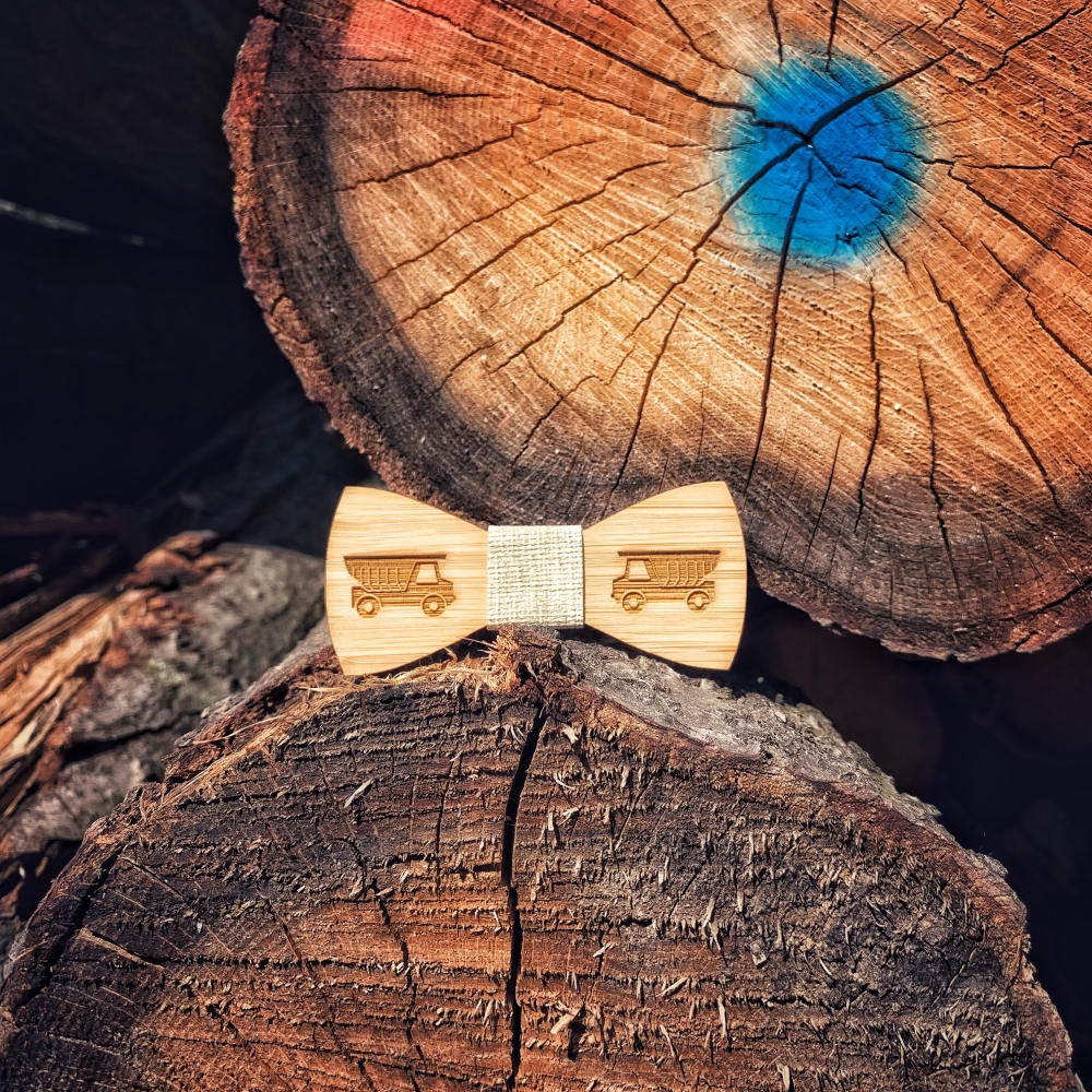 Chlapecký dřevěný motýlek Náklaďák 