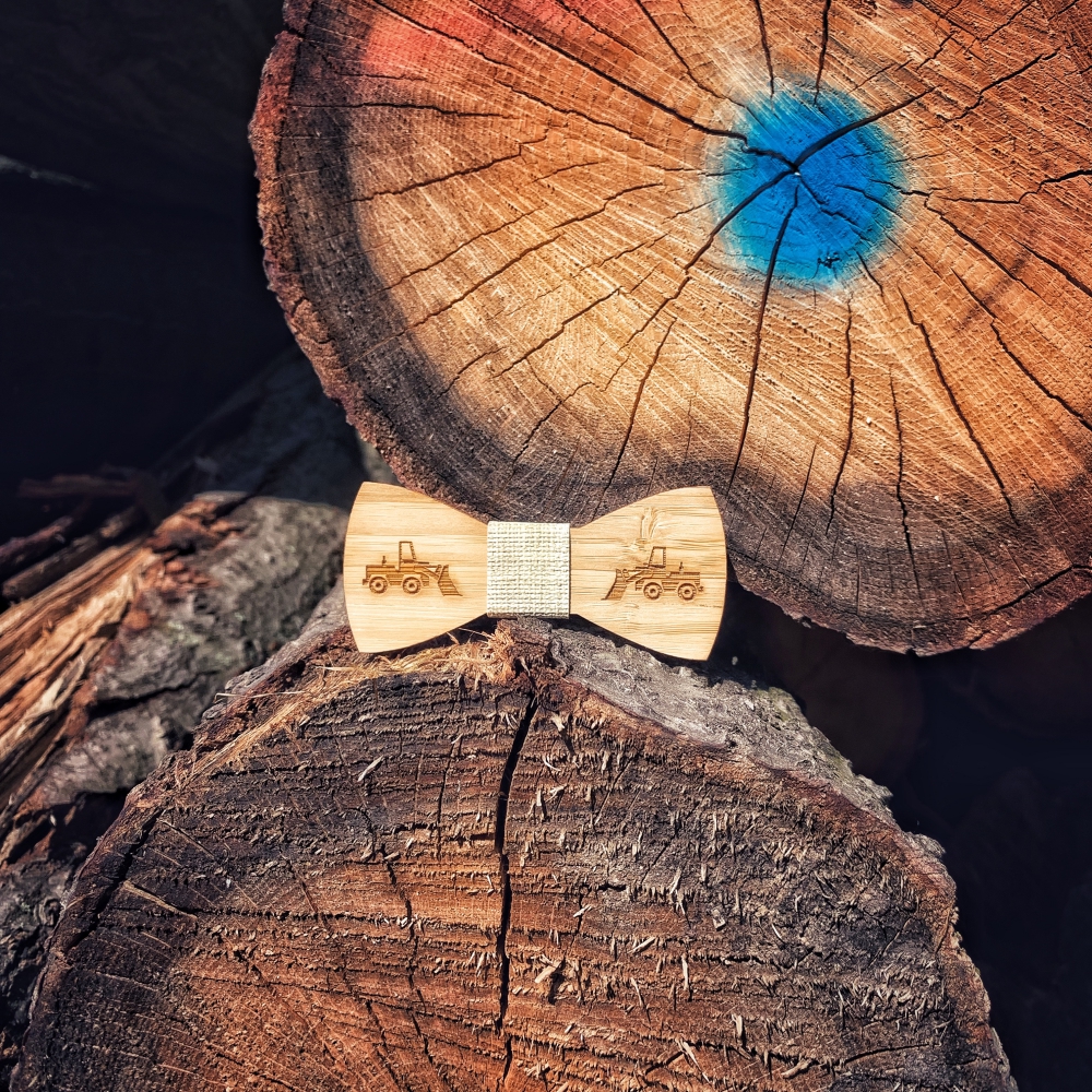 Chlapecký dřevěný motýlek Bagr nakladač 