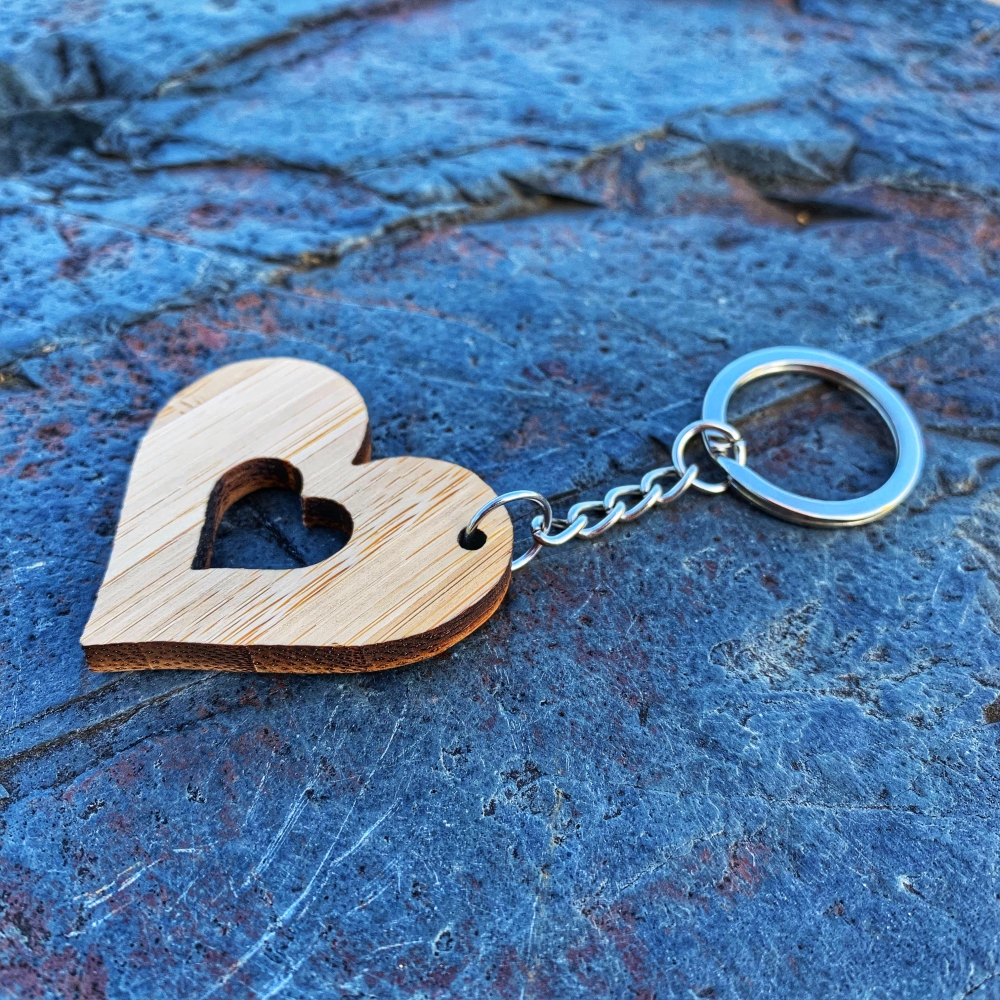 Dřevěná klíčenka Srdce I. 