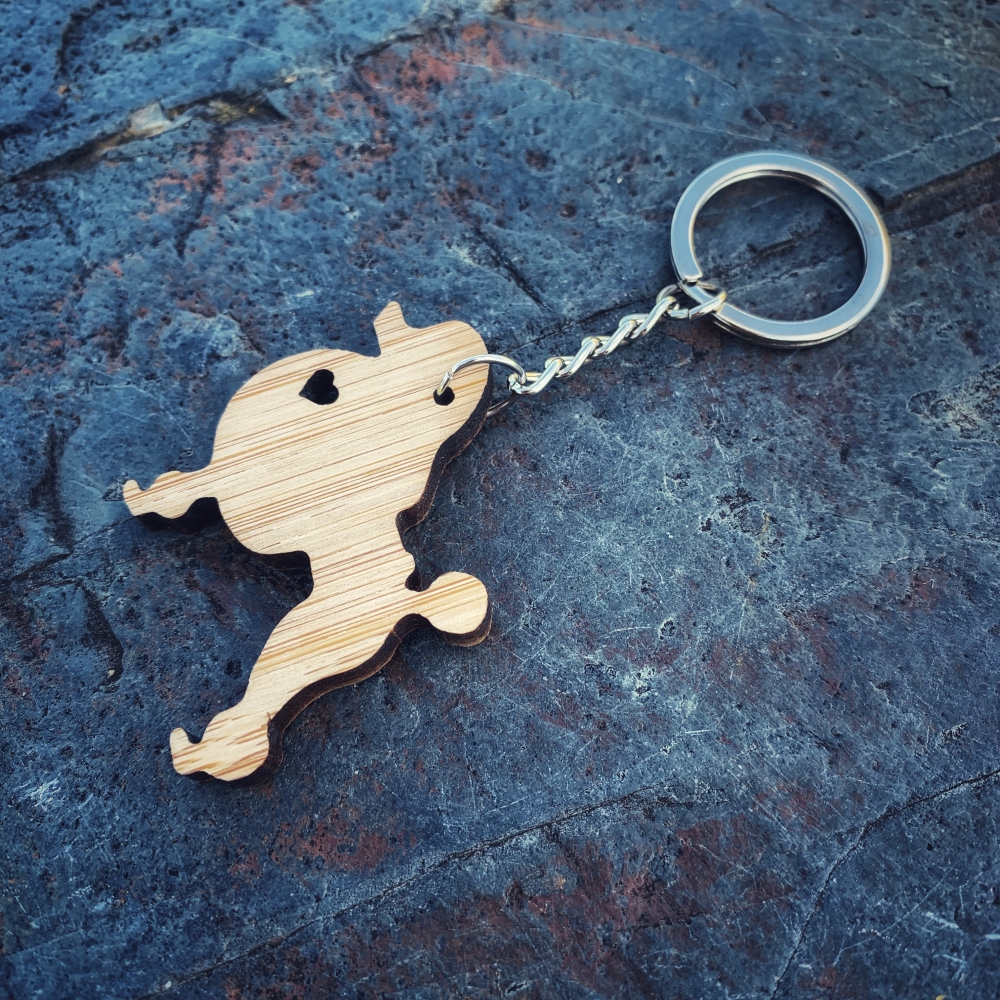 Dřevěná klíčenka Pudl 