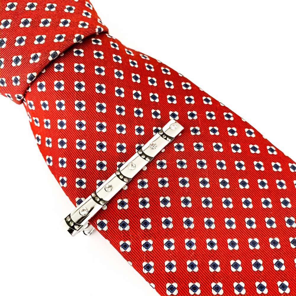 Černo - stříbrná spona na kravatu 5 crystal