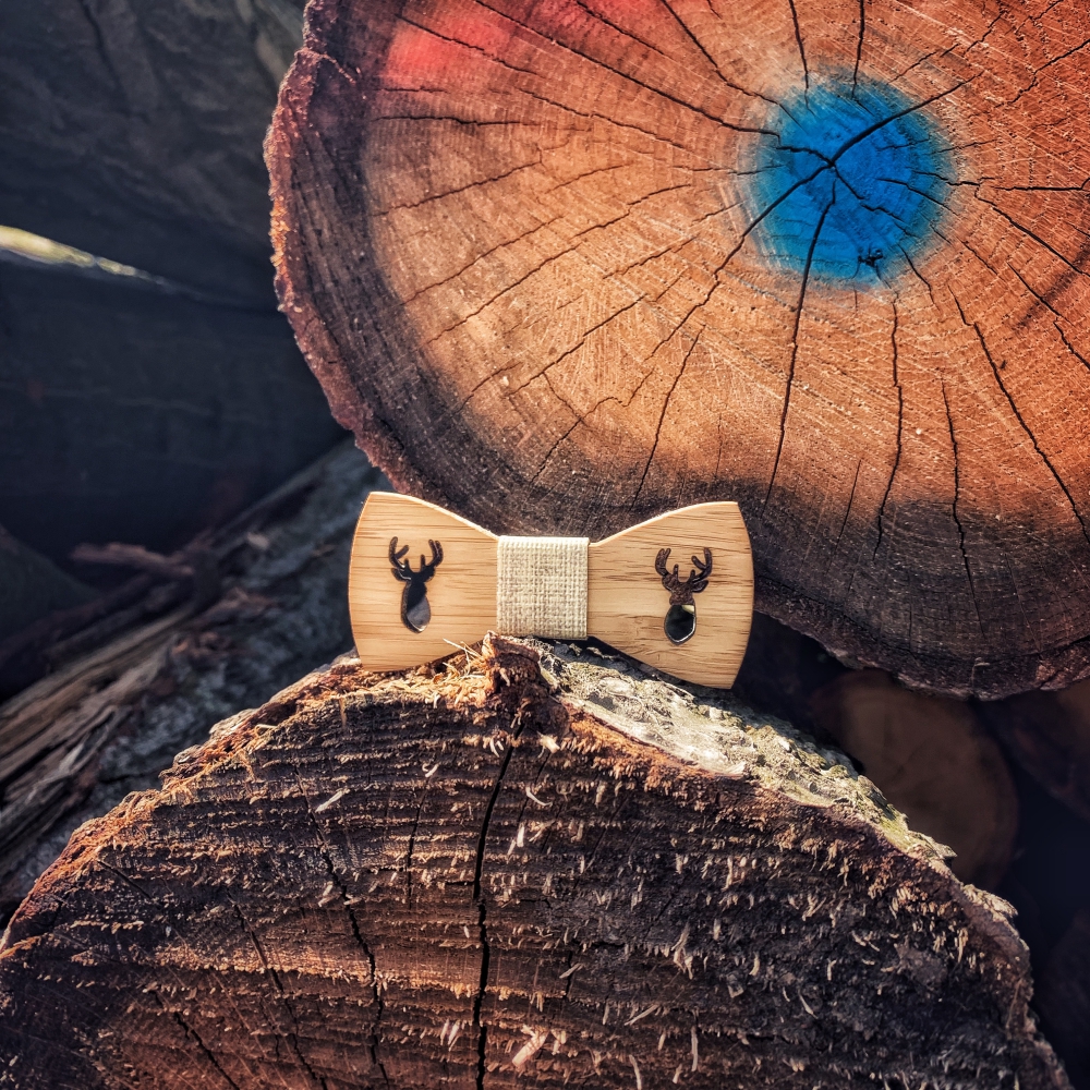 Chlapecký dřevěný motýlek Jelen paroží I. 