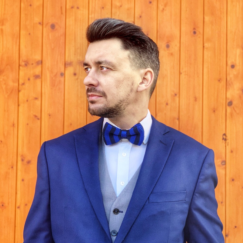 Modrý pánský motýlek Knit