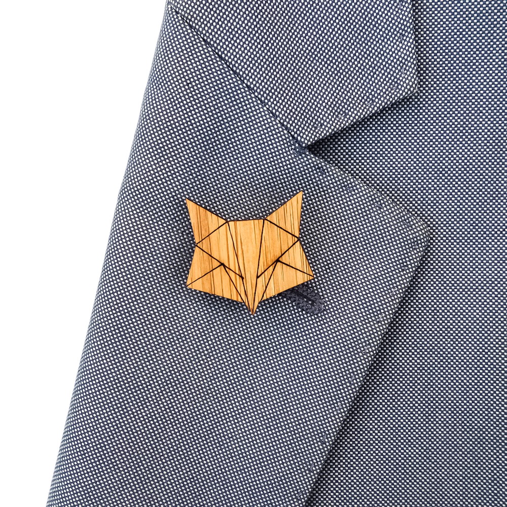 Dřevěná brož Liška I.