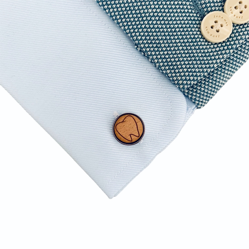 Dřevěné manžetové knoflíčky Zub 