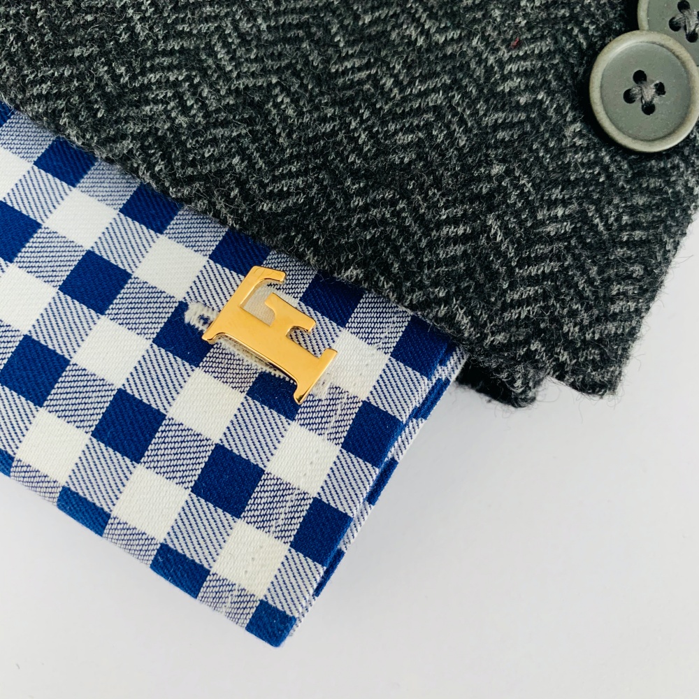 Manžetový knoflíček zlatý Iniciál F - malý 