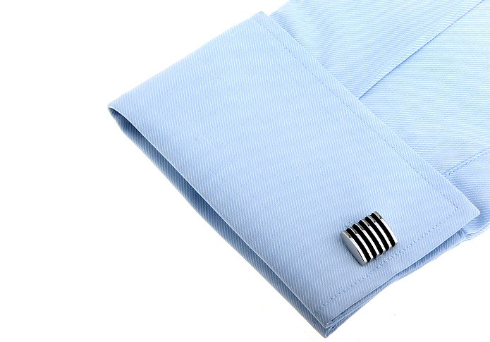 Černo - stříbrný set - spona na kravatu a manžetové knoflíčky Stripes