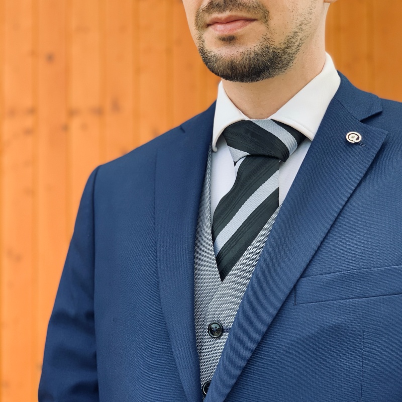 Černo - stříbrná kravata Pruhy 