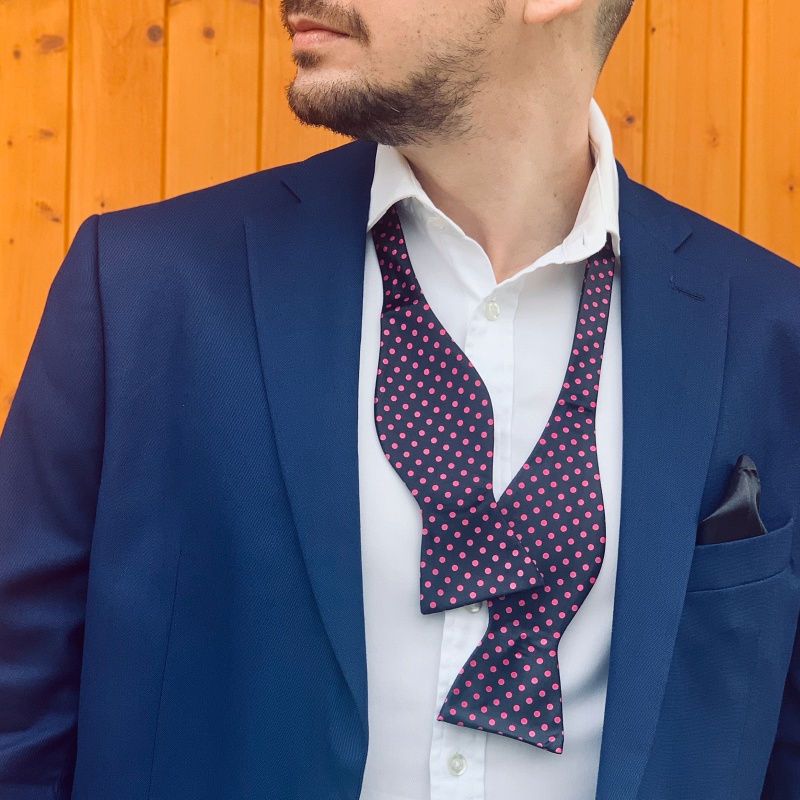 Černo - růžový vázací motýlek Puntík 