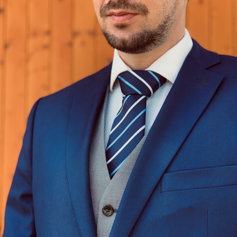 Modrá kravata Blue stripes