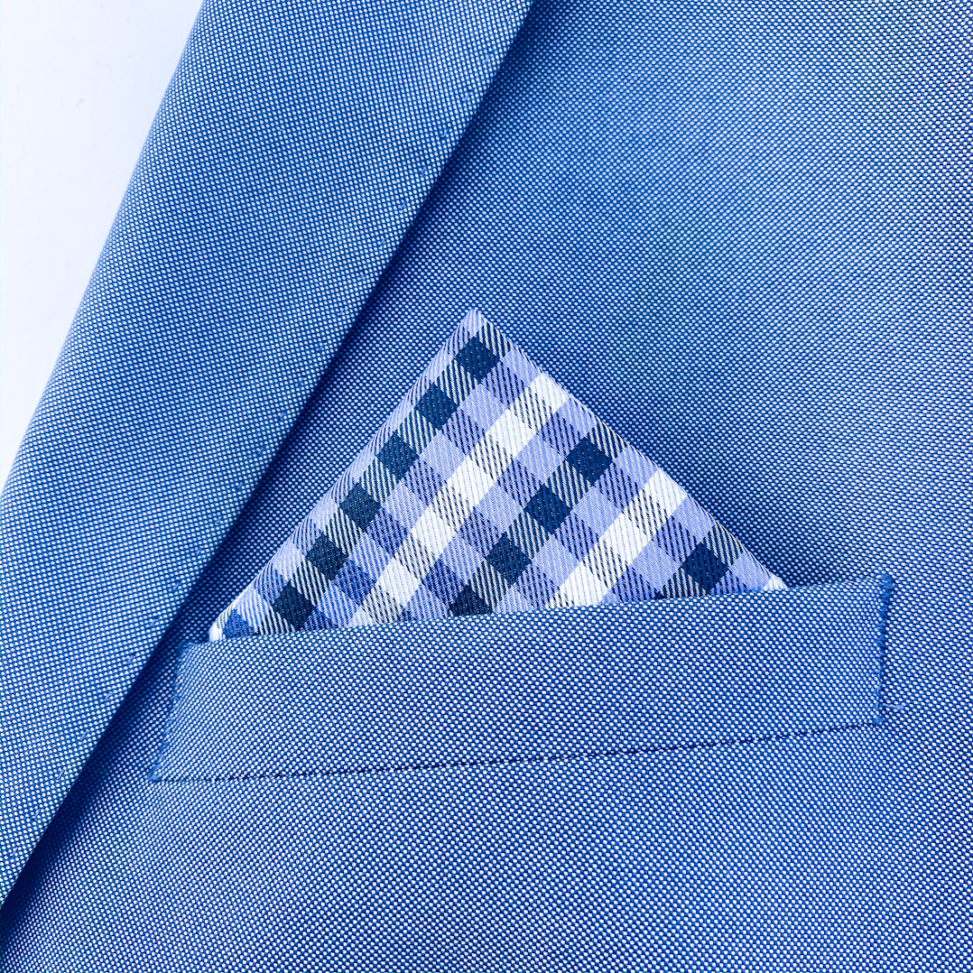 Modro - stříbrno - černý set kravata, kapesník a manžetové knoflíčky Kostičky 