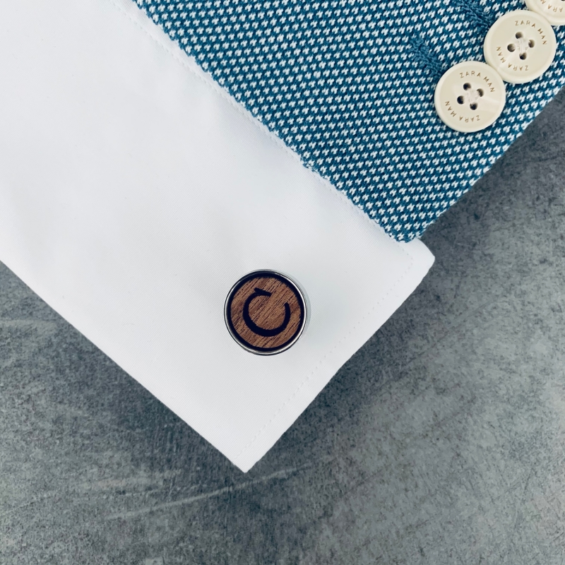 Dřevěné manžetoví knoflíčky Wood Iniciál C