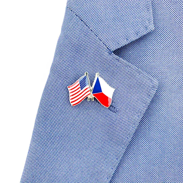 Zlatá brož Vlajka Česko - USA