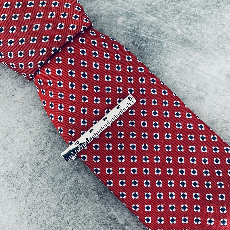 Spona na kravatu Metr 