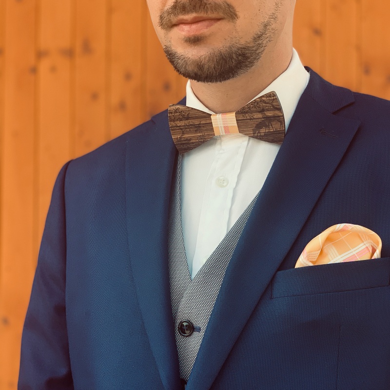 Dřevěný žlutý set - motýlek Jeleni + manžetové knoflíčky + kapesník