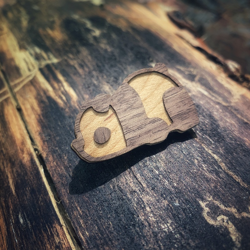 Dřevěná brož Panda 