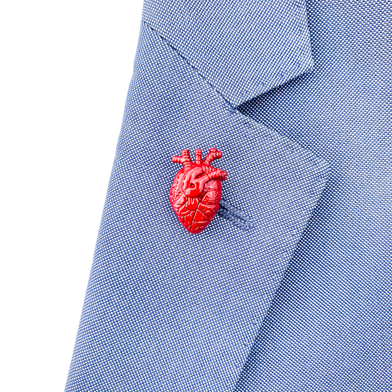 Brož Lidské červené srdce