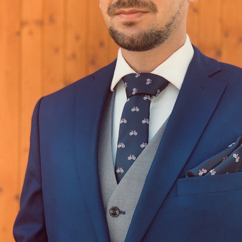 Modrý set kravata, motýlek a kapesník Silniční kolo 