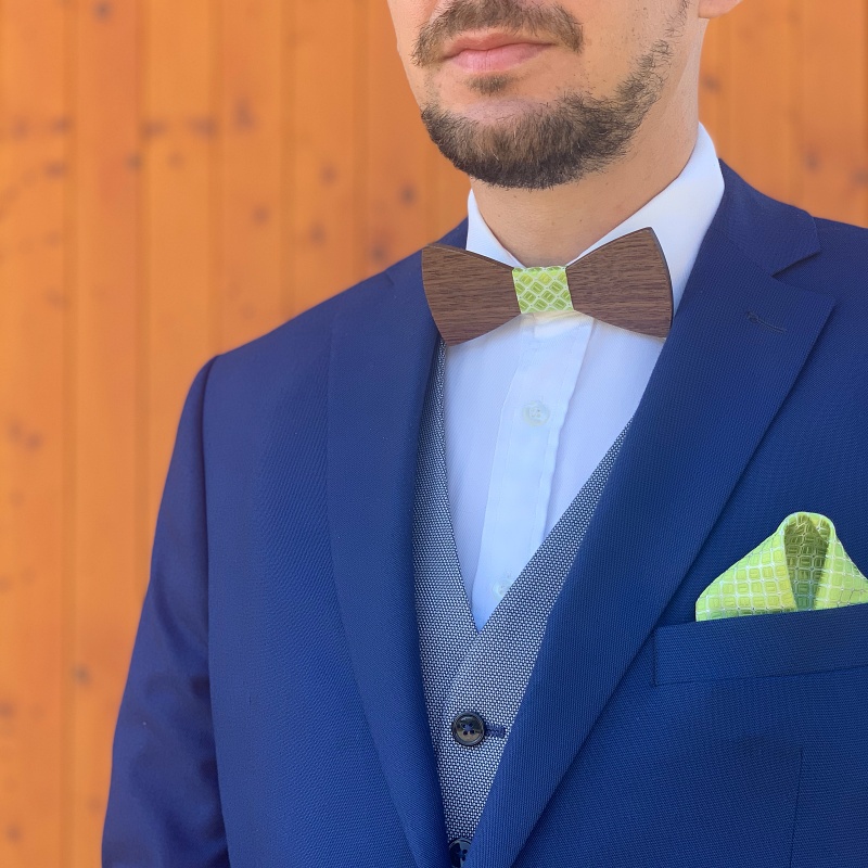 Dřevěný zelený set - motýlek Classic Shape + manžetové knoflíčky + kapesník